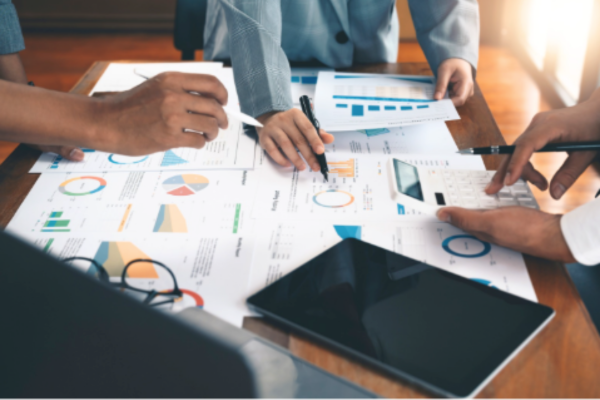 Embaucher ou Investir comment choisir les bons investissements pour votre croissance